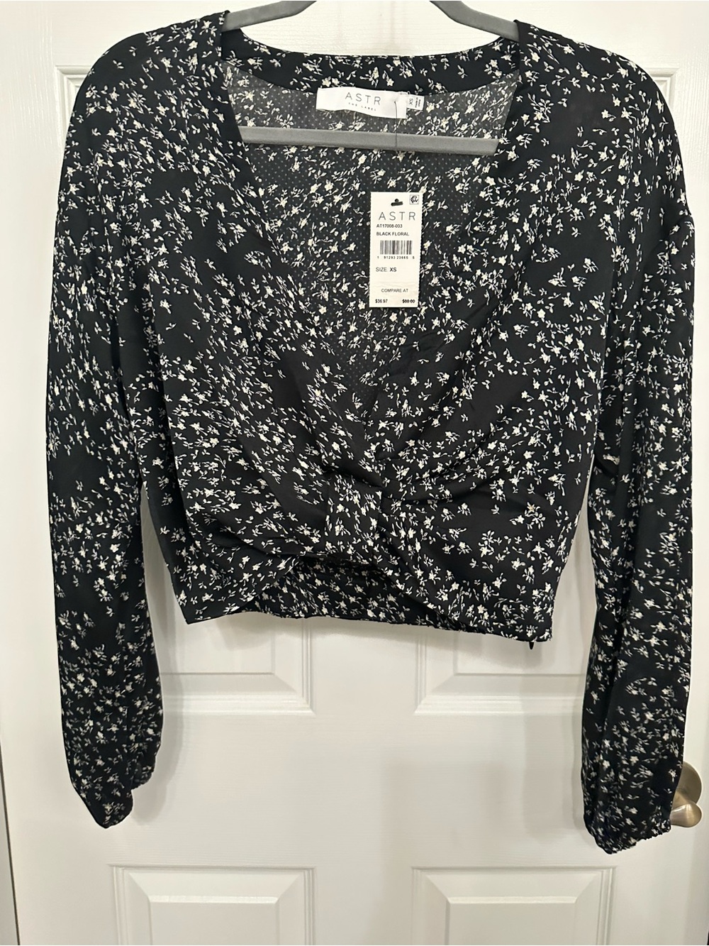 ASTR Black White Floral Wrap Crop Blouse NWT